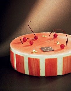 Redcurrant & fromage frais entremet