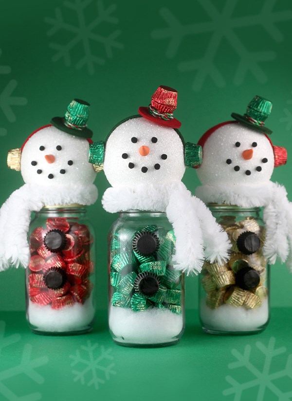 Reese's Miniatures snowman candy jars