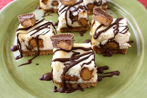 Reese’s peanut butter & chocolate cheesecake bars