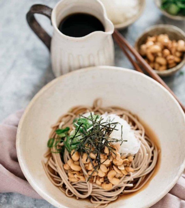 Refreshing natto and grated daikon soba noodle 
