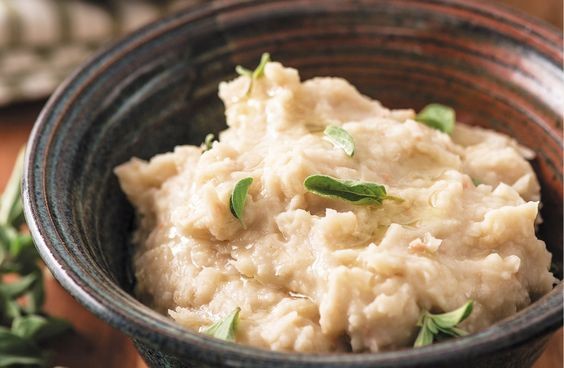 Refried cannellini beans with saffron and garlic
