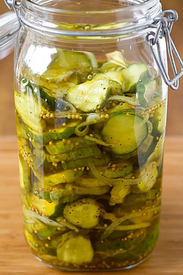 Refrigerator bread and butter pickles