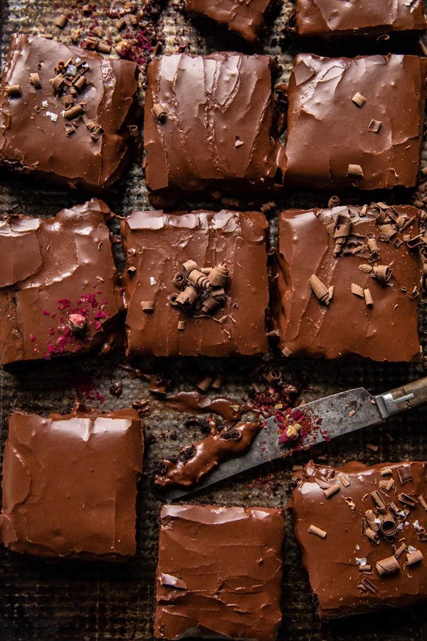 Retro-style chocolate sheet cake