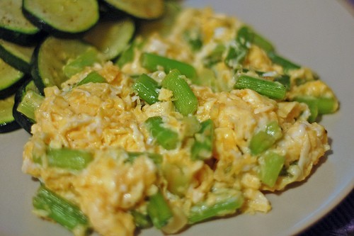 Revuelto with young garlic