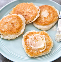 Rhode Island johnnycakes
