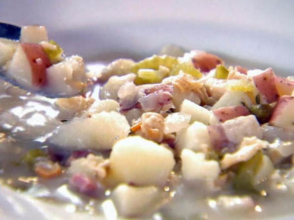 Rhode Island-style clam chowder