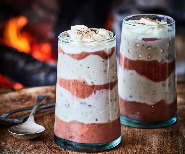 Rhubarb & apple coconut sago puddings