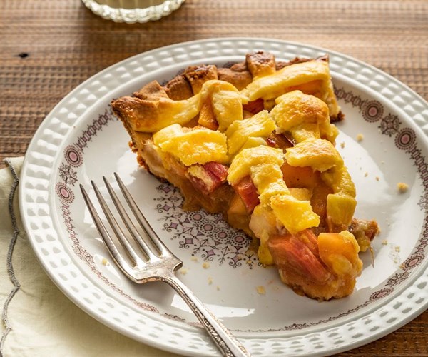 Rhubarb & apple lattice tart