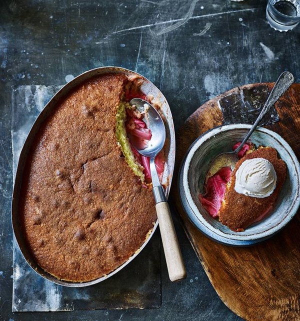 Rhubarb & buttermilk almond sponge