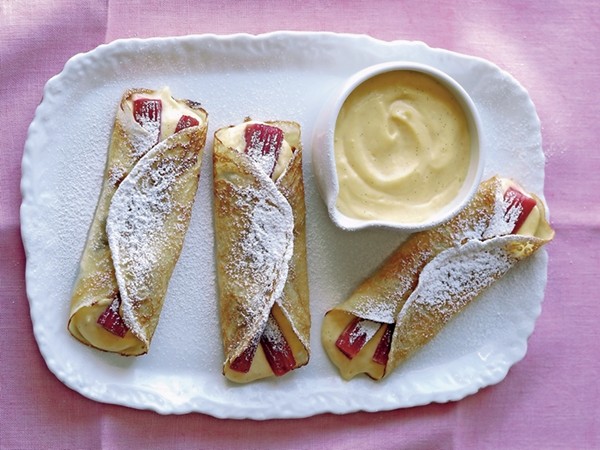 Rhubarb & custard crêpes