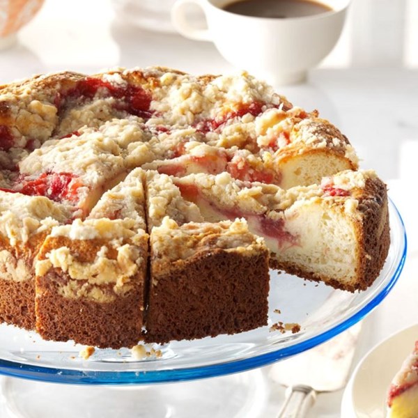 Rhubarb & strawberry coffee cake