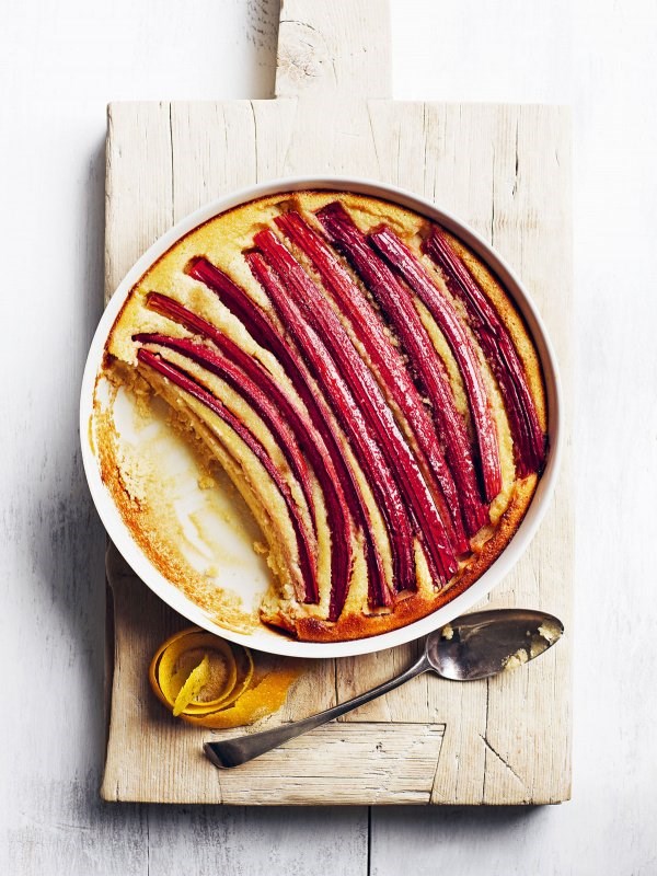 Rhubarb almond pudding cake