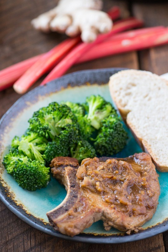 Rhubarb and brown sugar skillet pork chops