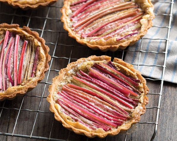 Rhubarb and browned butter tartlets