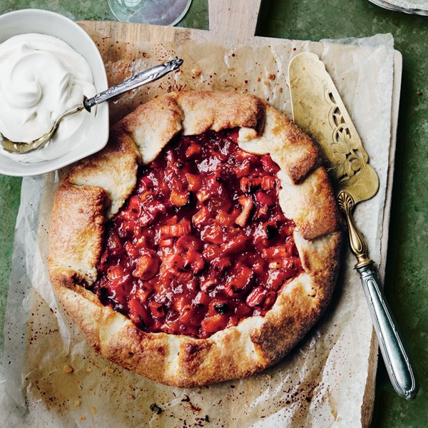 Rhubarb and candied ginger crostata