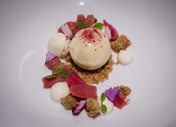 Rhubarb and custard