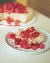 Rhubarb and custard cheesecake