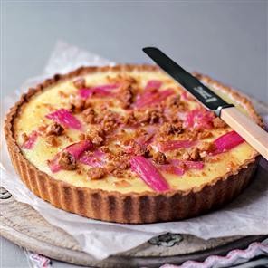 Rhubarb and custard crumble tart