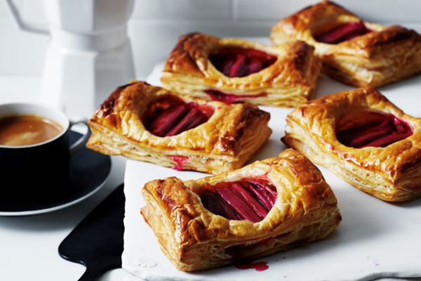 Rhubarb and custard Danishes