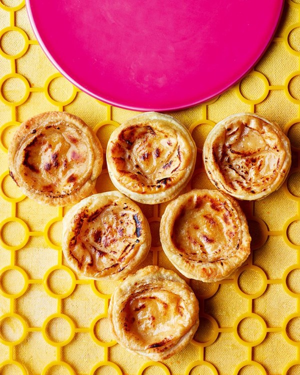 Rhubarb and custard Portuguese-style tarts