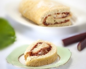 Rhubarb and custard Swiss roll