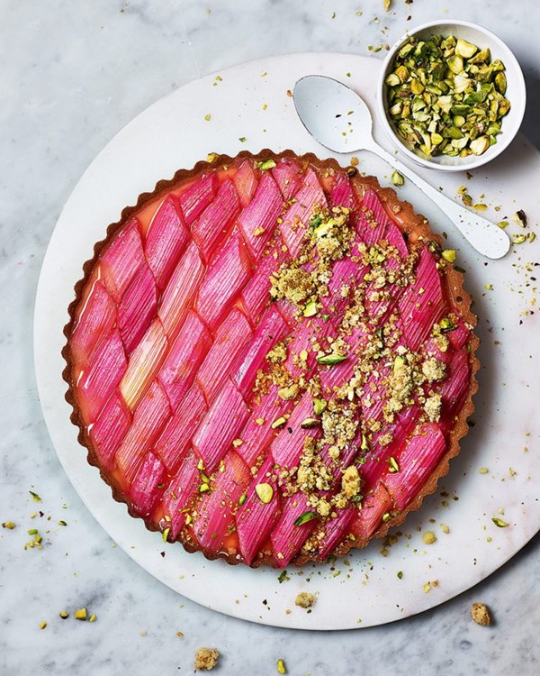 Rhubarb and custard tart with pistachio crumble