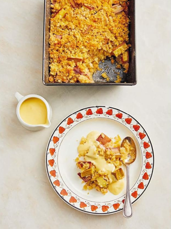 Rhubarb and ginger crumb pudding