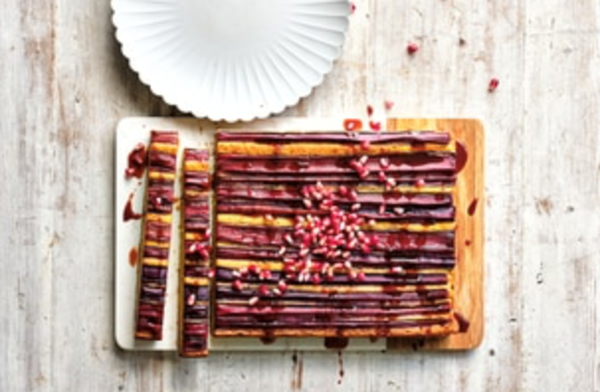 Rhubarb and honey cake