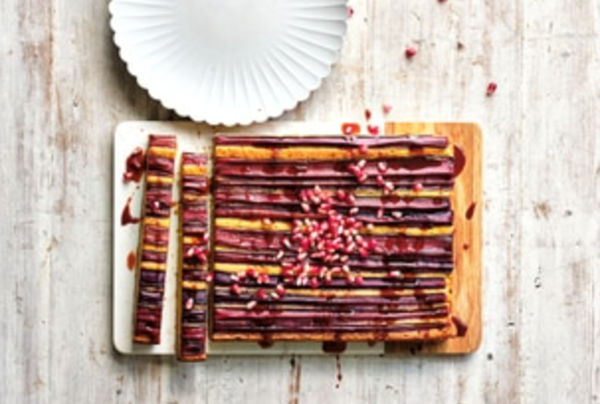 Rhubarb and honey cake