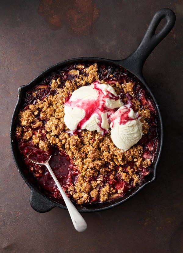 Rhubarb and mixed berry seedy crumble