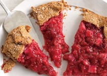 Rhubarb and raspberry crostata