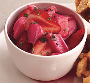 Rhubarb and strawberry compote with fresh mint