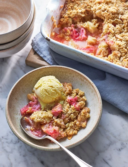 Rhubarb, apple and almond crumble