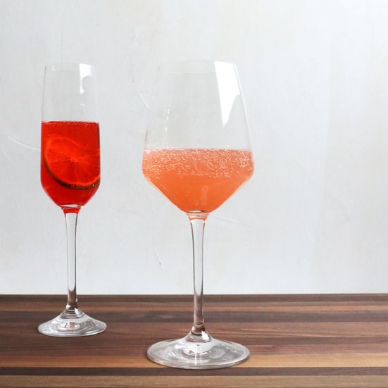 Rhubarb-Bénédictine spritzer