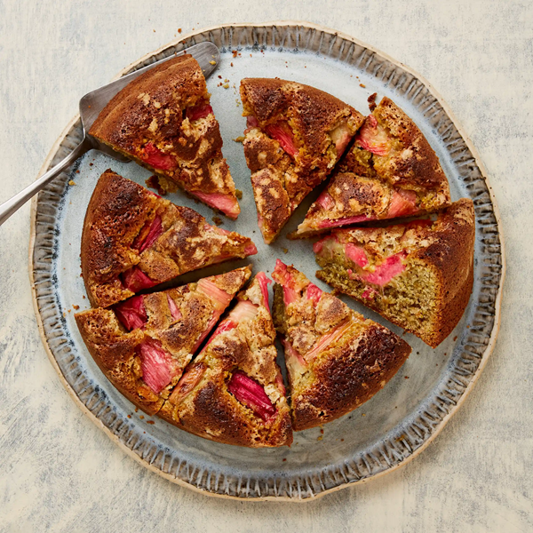 Rhubarb, cardamom and pistachio cake