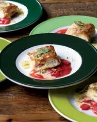 Rhubarb-cheese strudel with vanilla sauce