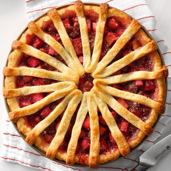 Rhubarb cherry pie