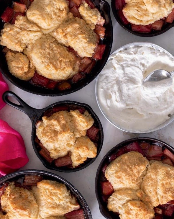Rhubarb cobbler