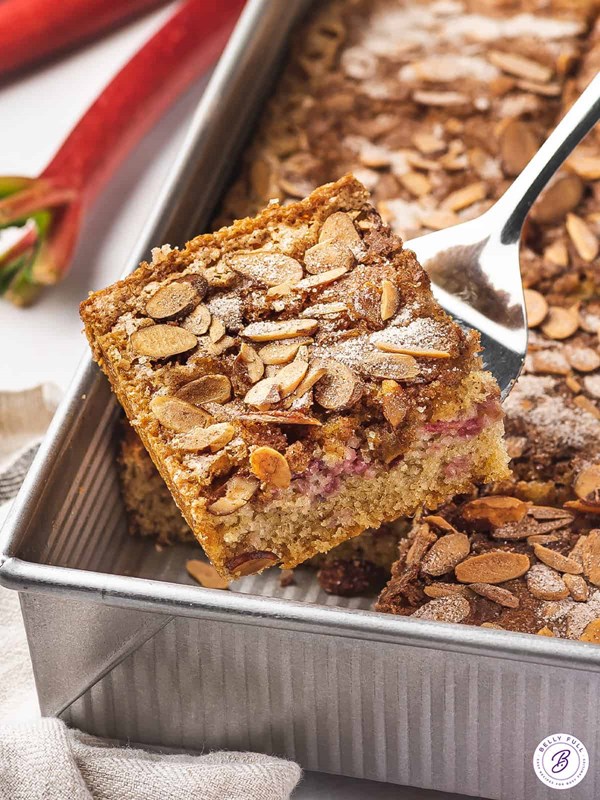 Rhubarb coffee cake