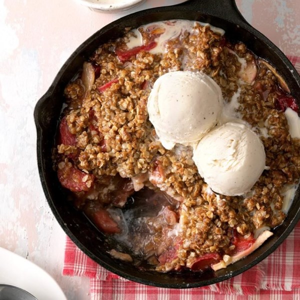Rhubarb crisp