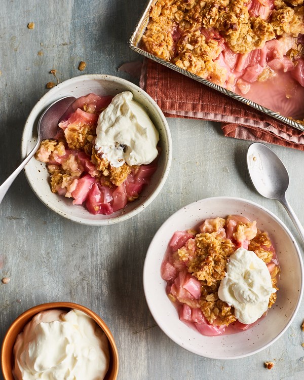 Rhubarb crisp