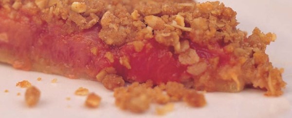 Rhubarb crumble tart