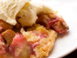 Rhubarb custard pie