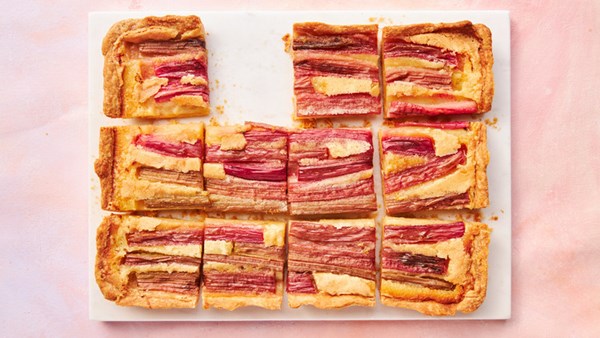 Rhubarb custard tart