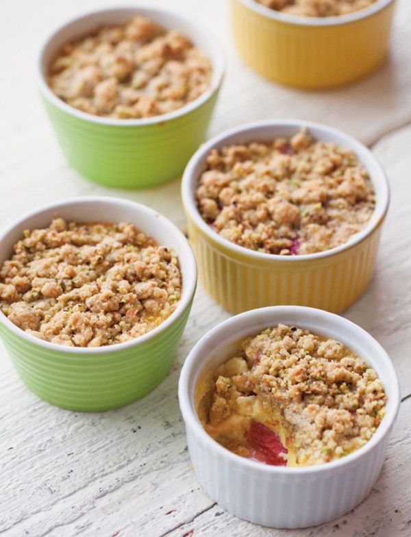 Rhubarb custard with pistachio crumble