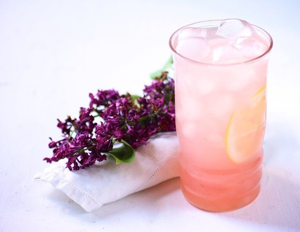 Rhubarb fizz