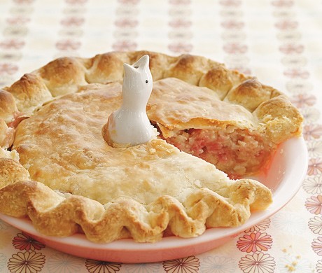 Rhubarb frangipane pie