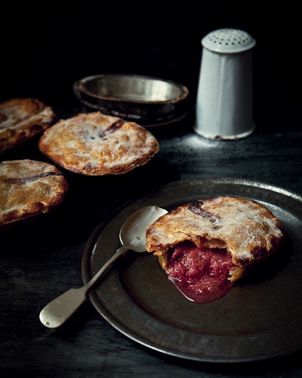 Rhubarb, ginger and amaretti pies