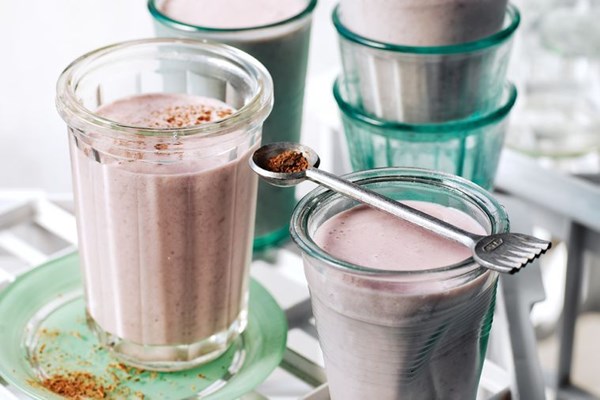 Rhubarb, honey and ginger lassi