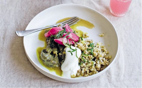 Rhubarb khoresh with cauliflower and yoghurt